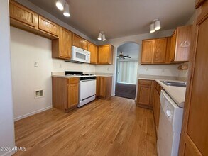 12705 W Aster Dr in El Mirage, AZ - Building Photo - Building Photo