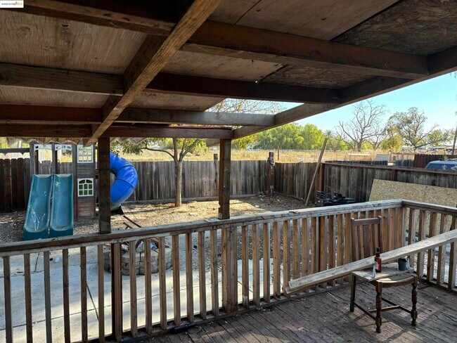 15089 Byron Hwy in Byron, CA - Building Photo - Building Photo
