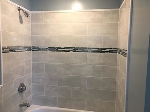 400 Uno Lago Dr-Unit -204 in North Palm Beach, FL - Building Photo - Building Photo