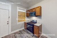609 Denison St photo'