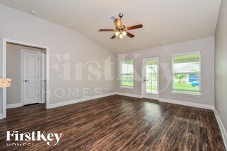 2716 NW 3rd Ave in Cape Coral, FL - Building Photo - Building Photo