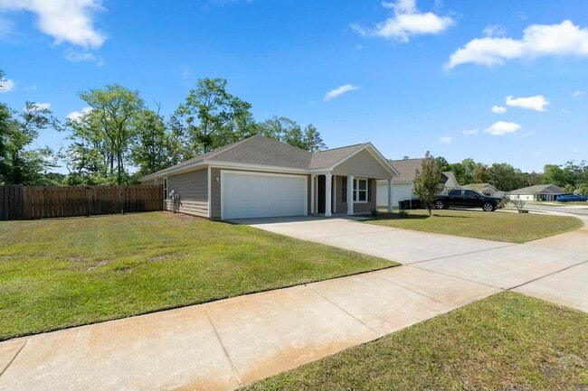 610 Riverwalk Cir in Freeport, FL - Building Photo - Building Photo