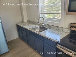 445 Riverland Rd SE in Roanoke, VA - Building Photo - Building Photo