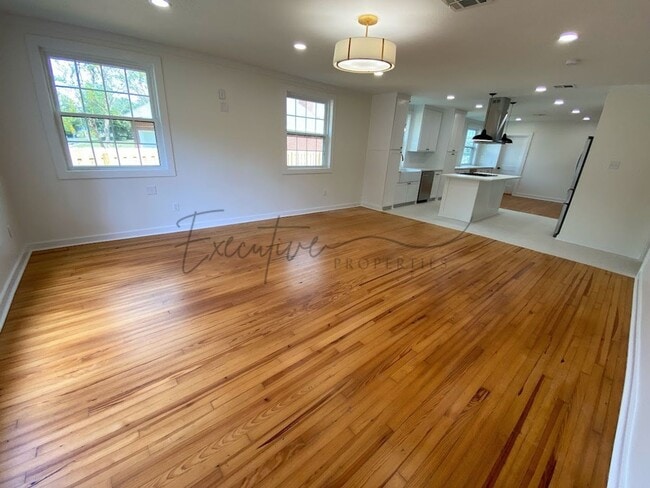 1805 Riverside Dr in Lake Charles, LA - Building Photo - Building Photo