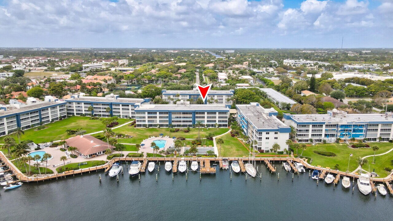 3401 Spanish Trail in Delray Beach, FL - Building Photo