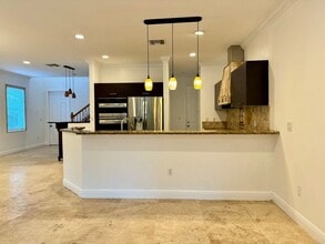 713 SW 8th Ave in Fort Lauderdale, FL - Building Photo - Building Photo