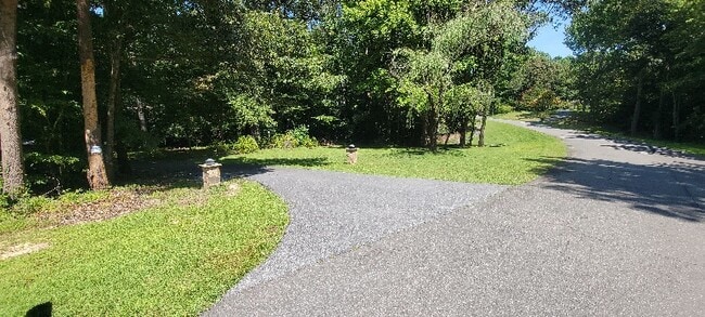 3550 Holderness Ln in Chesapeake Beach, MD - Foto de edificio - Building Photo