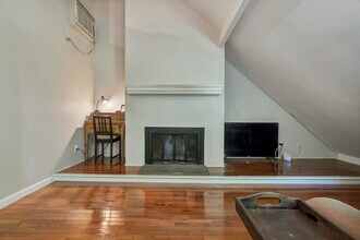 6 River Colony in Guilford, CT - Building Photo - Building Photo