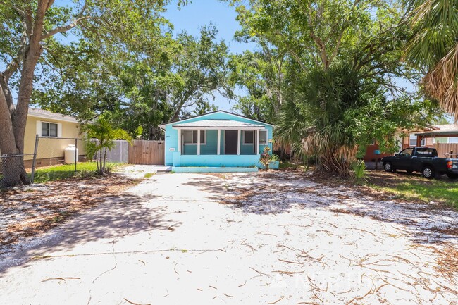 property at 2510 38th St S