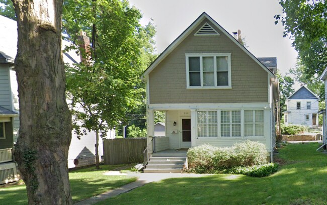 property at 208 E Northwood Ave