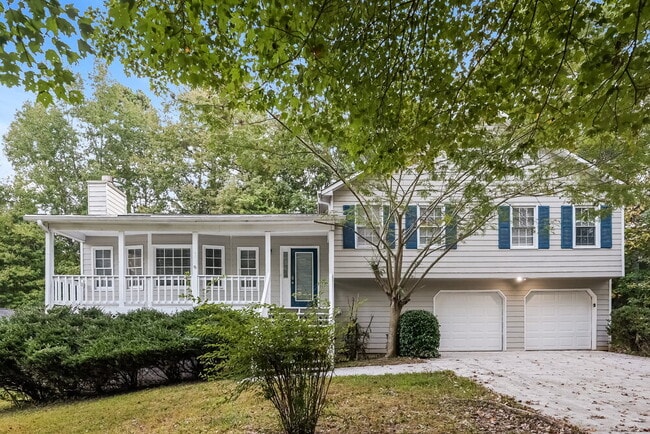 property at 895 Old Spring Way NE