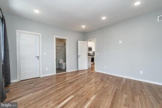 2045 N College Ave in Philadelphia, PA - Building Photo - Building Photo