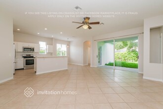 4006 Marlow Loop in Land O Lakes, FL - Foto de edificio - Building Photo