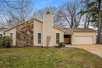 6338 Golden Park Dr in Memphis, TN - Building Photo - Building Photo