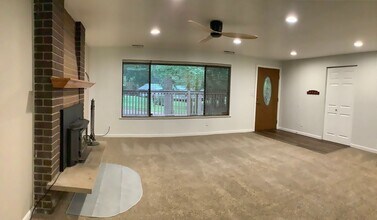 4491 Terrace Way SE in Port Orchard, WA - Building Photo - Building Photo