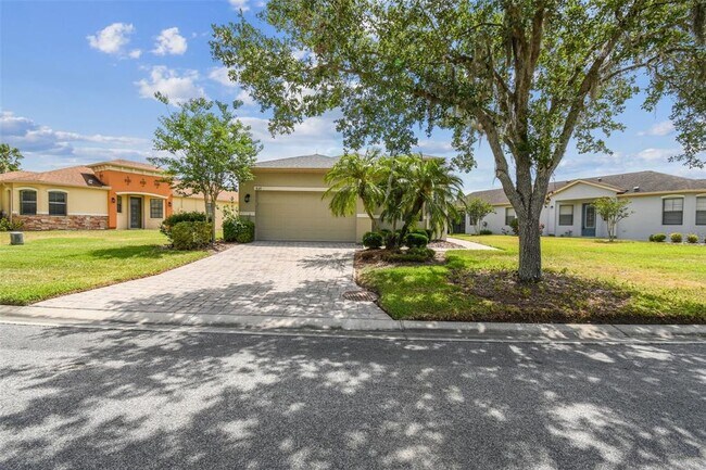 829 Grand Canal Dr in Kissimmee, FL - Building Photo - Building Photo