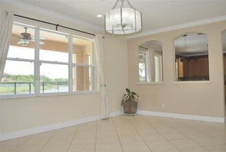 19333 Stonebrook St in Weston, FL - Building Photo - Building Photo