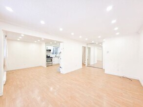 556 Capilano Crescent in Oshawa, ON - Building Photo - Building Photo