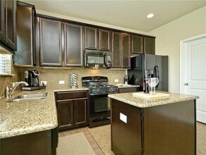 1216 April Meadows Loop in Georgetown, TX - Building Photo - Building Photo