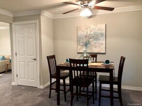 11 Country Club Dr in Coram, NY - Building Photo - Building Photo