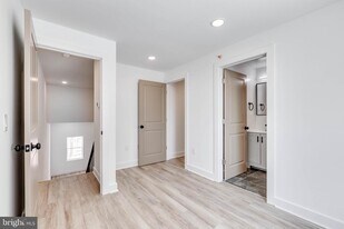 2339 N 16th St in Philadelphia, PA - Building Photo