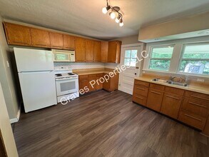 515 Hillcrest Rd in Niles, MI - Building Photo - Building Photo