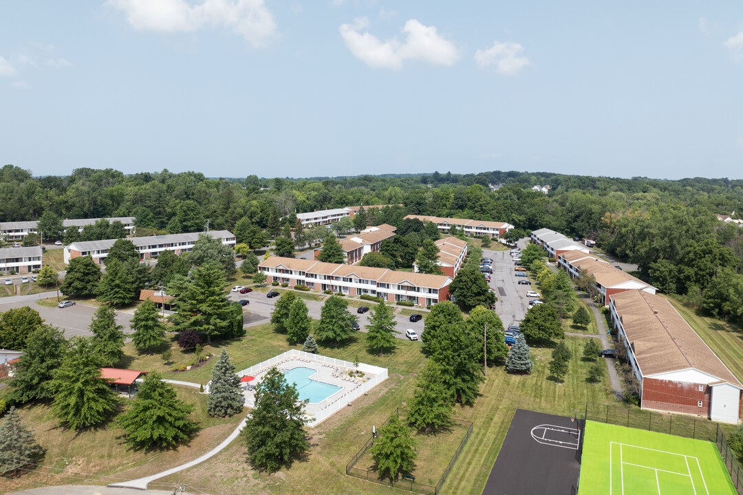 Parkside Apartments at North Colonie in Watervliet, NY - Building Photo