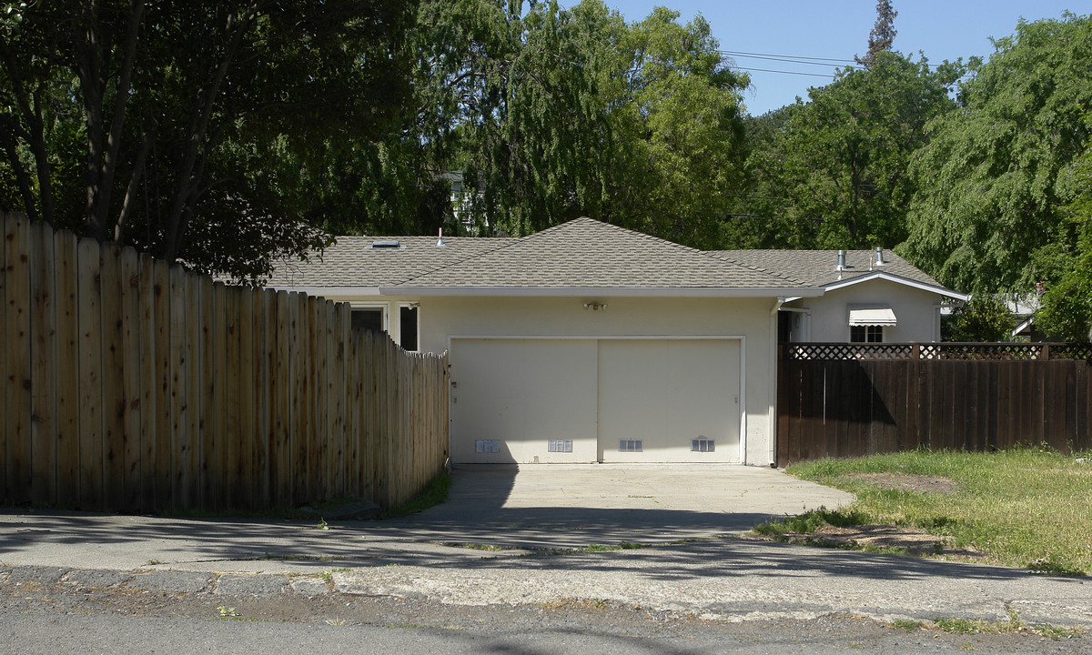 1796 San Miguel Dr in Walnut Creek, CA - Building Photo