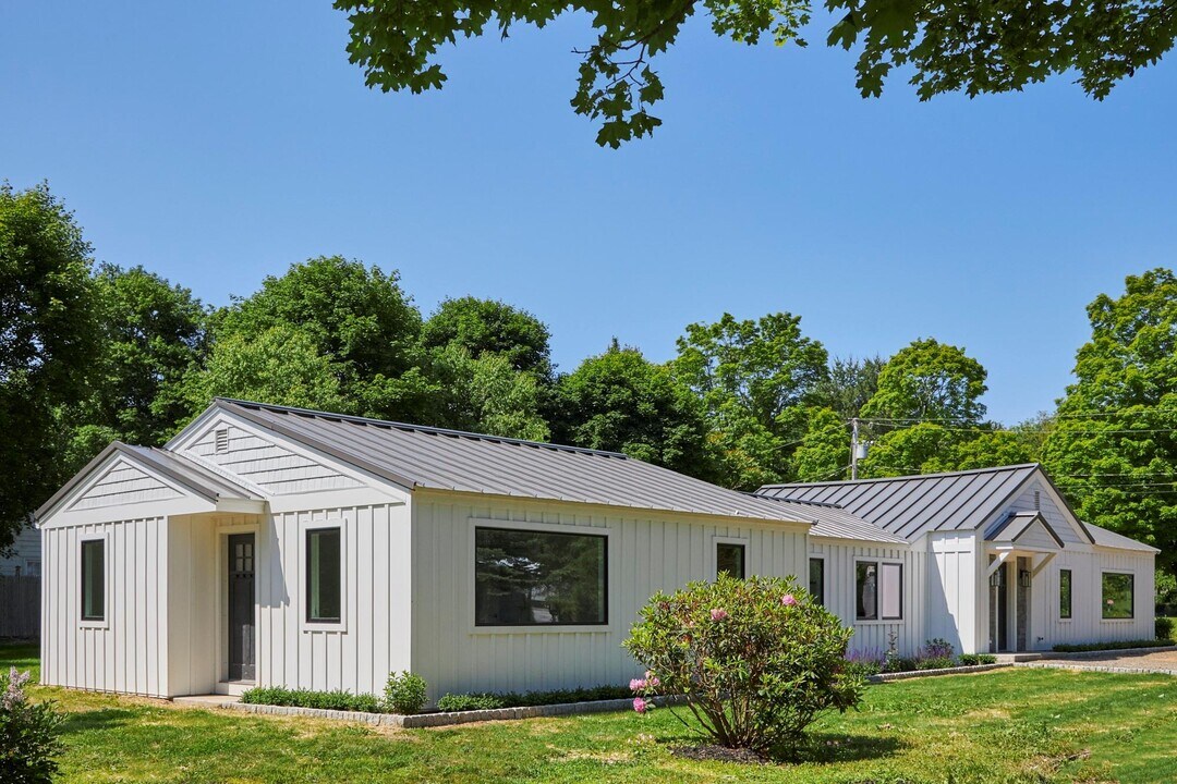 7 4th Ave in Rhinebeck, NY - Building Photo