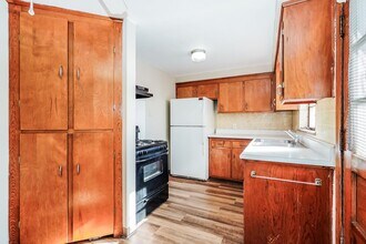 154-156-156 N Huron Ave in Columbus, OH - Building Photo - Building Photo