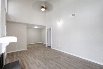 9254 Forest in Dallas, TX - Building Photo - Building Photo