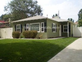 327 N Lima St in Burbank, CA - Building Photo