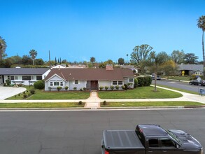 16760 Tupper St in Los Angeles, CA - Building Photo - Building Photo