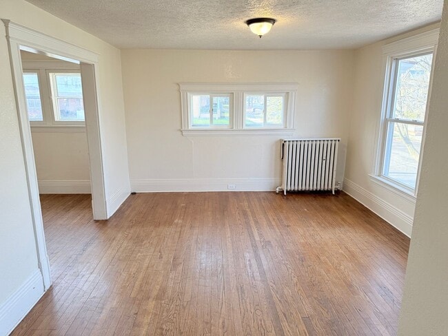 411 W Washington Ave in Jackson, MI - Building Photo - Building Photo