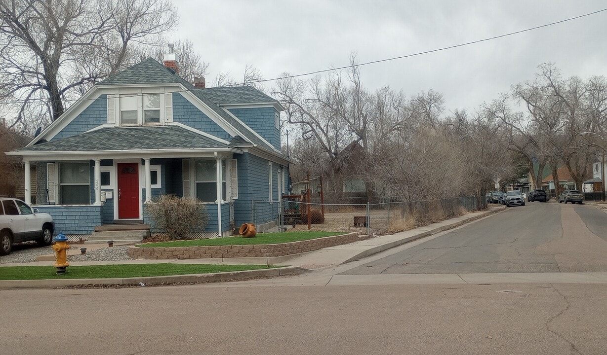 200 S 16th St in Colorado Springs, CO - Foto de edificio