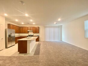 4570 Swimming Minnow Ave in Las Vegas, NV - Building Photo - Building Photo