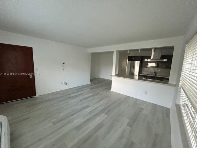 7430 Carlyle Ave in Miami Beach, FL - Building Photo - Building Photo