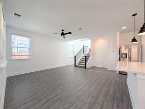 113 Sycamore Pnes Ln in Kyle, TX - Building Photo - Building Photo