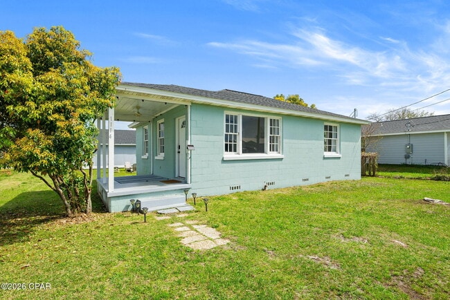 1114 McKenzie Ave in Panama City, FL - Building Photo - Building Photo