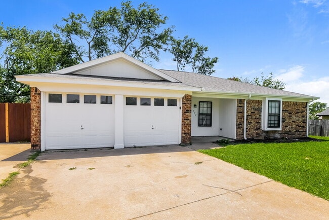 property at 402 Sunnyview Ct