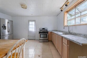 84 State Ave in Wyandanch, NY - Building Photo - Building Photo