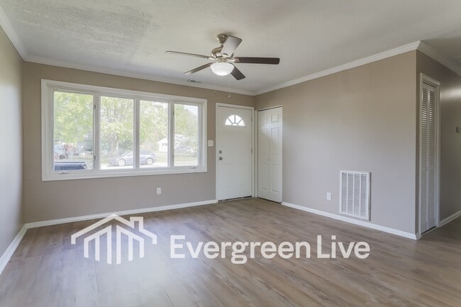 1657 Eastbrook Dr S in Columbus, OH - Building Photo - Building Photo