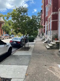 731 Reservoir St photo'