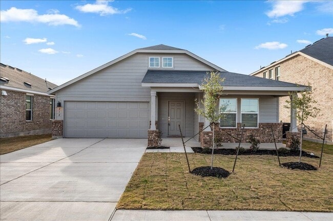 212 Seven Seas Dr in Kyle, TX - Foto de edificio - Building Photo