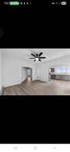 92 E 21st St, Unit Apartment 2 in Bayonne, NJ - Building Photo - Building Photo
