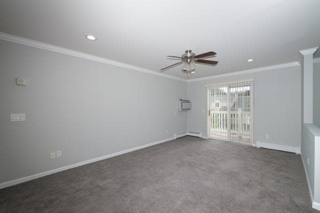 Fairfield Renaissance in Bay Shore, NY - Foto de edificio - Building Photo