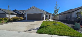 17560 Barefoot Ridge Wy in Nampa, ID - Building Photo