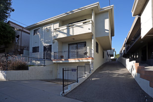 551 E Hazel St in Inglewood, CA - Foto de edificio - Building Photo