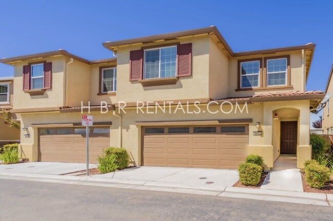 property at 1653 Union Ln