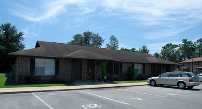 Nicewood Garden Apartments in Niceville, FL - Building Photo - Building Photo